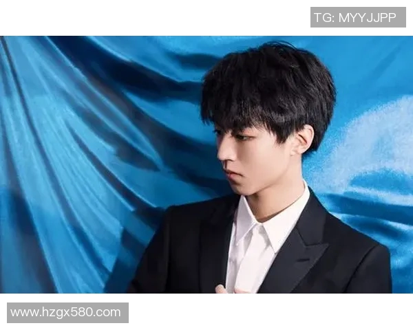 足球明星刀疤发型引领潮流 探讨其背后的文化意义与个性魅力 足球明星刀疤发型引领潮流 探讨其背后的文化意义与个性魅力